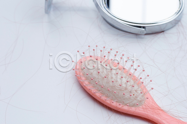 사람없음 JPG 포토 해외이미지 머리빗 머리카락 실내 오브젝트 탁상거울 탈모 흰배경