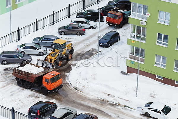 사람없음 JPG 포토 해외이미지 거리 건물 겨울 눈치우기 도로 자동차 제설 제설기 청소 폭설