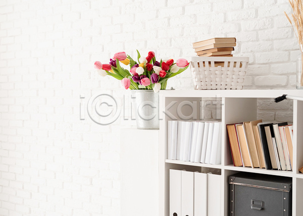 사람없음 JPG 포토 해외이미지 결혼 꽃다발 꽃무늬 꽃병 부활절 분홍색 식물 양동이 주택 책 책상 책장 탁자 튤립