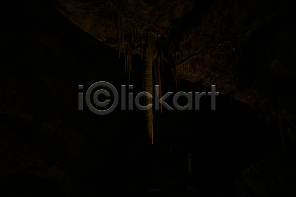 행운 사람없음 JPG 포토 해외이미지 강 골짜기 공화국 국립공원 깊이 동굴 모라비아 미술 발굴 방문 보트 뷰티 석회암 야외 여행 유럽 자연 종유석 지역 지하 체코 칼슘 탐험 하이킹 휴가