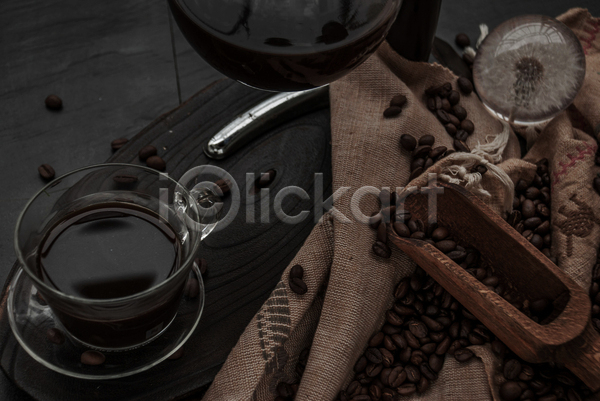 사람없음 JPG 포토 해외이미지 나무배경 스쿱 실내 원두 천(직물) 커피 커피잔 컵받침