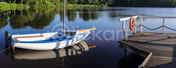 침묵 사람없음 JPG 포토 해외이미지 강 길 나무 도로 독일 만 목재 물 바다 반사 방파제 보트 봄 뷰티 산 수평선 숲 야외 여행 연못 일몰 일출 자연 장면 저녁 초록색 태양 파노라마 파란색 하늘 항구 항해 해외포토 호수 휴가