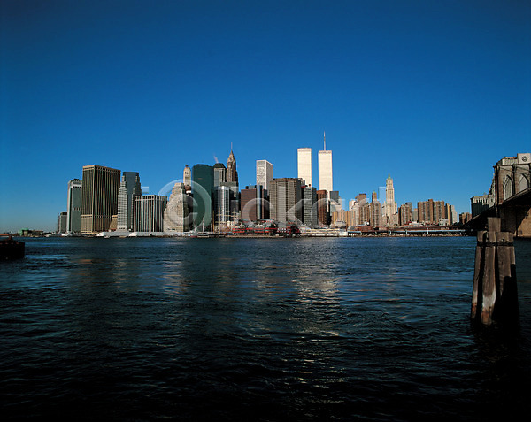사람없음 JPG 포토 건물 뉴욕 도시 미국 바다 북아메리카 빌딩 상업시설 아메리카 야외 외국문화 자연 주간 풍경(경치) 하늘 해외풍경