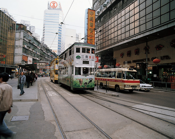 JPG 포토 건물 골목길 관광지 교통 대중교통 도시 버스 산업 아시아 야외 여행 운송업 육상교통 이층버스 전차 주간 주택가 트램 해외 해외풍경 홍콩