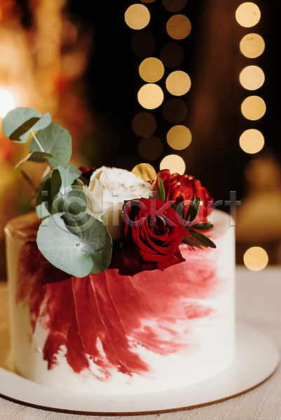사람없음 JPG 포토 해외이미지 결혼 꽃 보케 빨간색 웨딩케이크 잎 장식 케이크