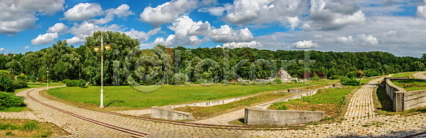 산책 휴식 사람없음 JPG 포토 해외이미지 가로등 건축양식 공원 교회 나무 맑음 명승지 벤치 보행자 여름 여행 역사 우크라이나 유럽 정원 해외포토 호수