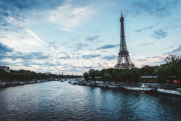 사람없음 JPG 포토 구름(자연) 센강 야외 에펠탑 유럽풍경 일몰 주간 파리(프랑스) 풍경(경치) 하늘 해외풍경