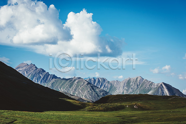 사람없음 JPG 포토 구름(자연) 산 알프스 야외 유럽풍경 자연 주간 초원(자연) 풍경(경치) 하늘 해외풍경