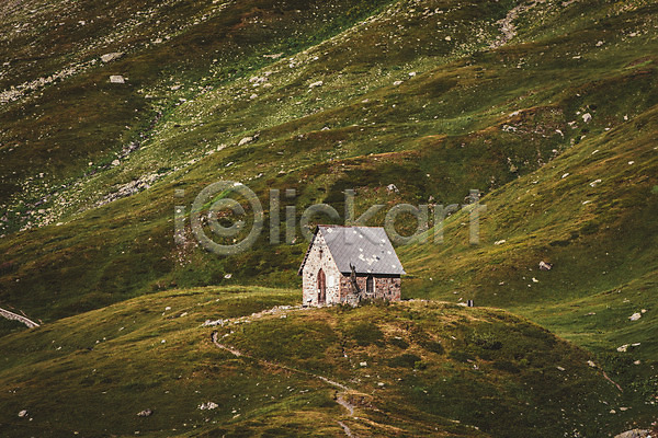 사람없음 JPG 포토 교회 산 산등성이 알프스 야외 유럽풍경 자연 주간 초원(자연) 풍경(경치) 해외풍경