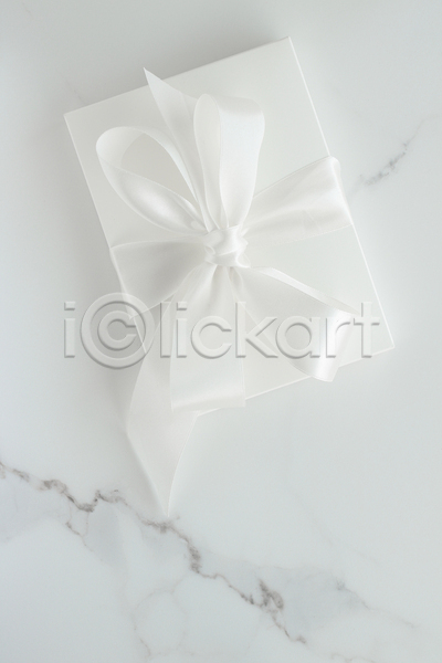 사람없음 JPG 포토 해외이미지 대리석 리본 선물상자 오브젝트 포장 한개 흰색