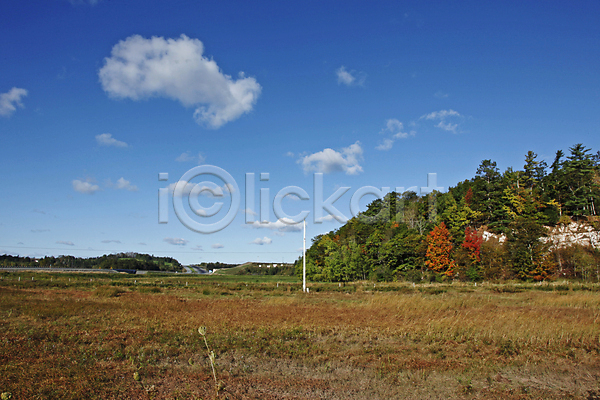 흐름 사람없음 JPG 포토 해외이미지 10월 가을(계절) 강 고가도로 고속도로 구름(자연) 동쪽 여행 잎 절벽 조류 지역 진흙 캐나다 파란색 하늘 흰색