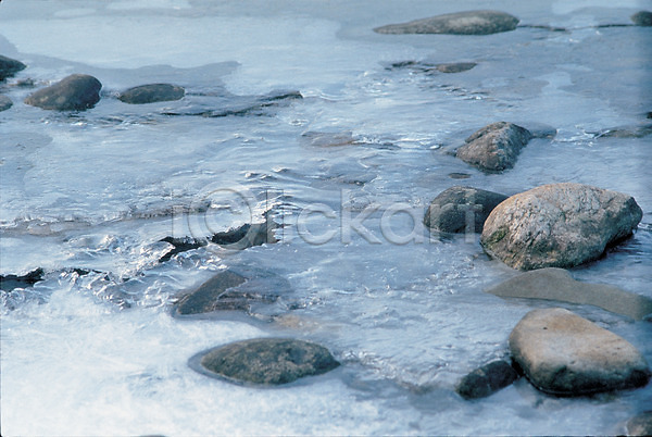 사람없음 JPG 포토 강 겨울 계곡 계절 골짜기 돌(바위) 물 바위(돌) 사계절 야외 얼음 자연 주간 풍경(경치) 호수