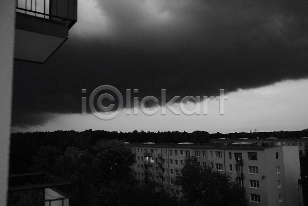 JPG 포토 해외이미지 건물 구름(자연) 도시 바람 바르샤바 여름(계절) 저녁 폭풍 하늘