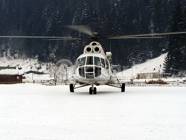 JPG 포토 해외이미지 겨울 다운 산 숲 전나무 칼날 헬리콥터