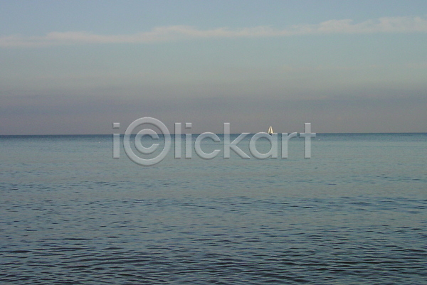 침묵 사람없음 JPG 포토 해외이미지 바다 보트 요트 파란색 파스텔톤 항해 흰색