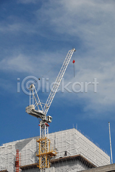 사람없음 JPG 포토 해외이미지 건물 건설현장 기중기 런던 파란색 하늘 햇빛 흰색