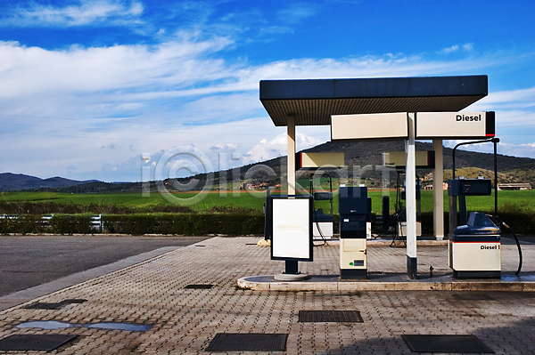 사람없음 JPG 포토 해외이미지 가스 디젤 비즈니스 서비스 시골 에너지 여행 역 연료 이탈리아 자동 정비소 주유소 탱크 펌프 휘발유