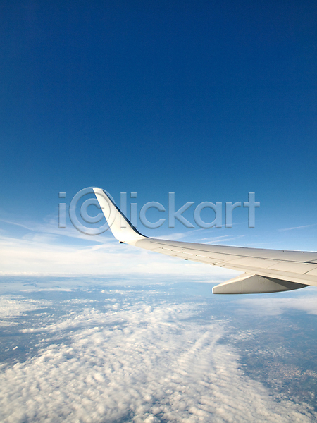 자유 사람없음 JPG 포토 해외이미지 공항 교통시설 구름(자연) 달 대패 바다 배기가스 비즈니스 비행기 여행 제트기 파란색 하늘 항공