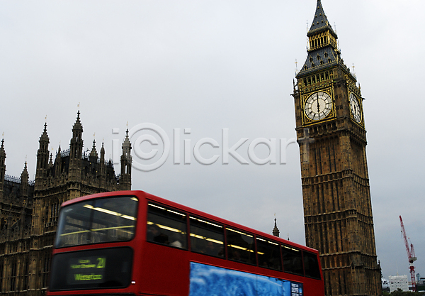 사람 사람없음 JPG 포토 해외이미지 건물 국회 궁전 런던 바위 방법 버스 빅벤 시계 안개 야외 역사 영국 우표 잉글랜드 주택 탑 택시 템스강 파노라마
