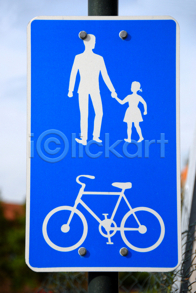산책 사람없음 성인 어린이 JPG 포토 해외이미지 걷기 길 노르웨이 사인 순환 자전거 정보 파란색