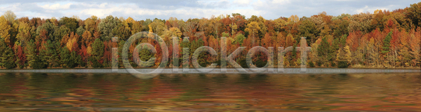 평화 사람없음 JPG 포토 해외이미지 10월 9월 가을 계절 공원 나무 나뭇가지 노란색 물 방법 숲 야외 오렌지 잎 자연 줄기 초록색 컬러풀 파노라마 풍경 해외포토 호수 환경 황금