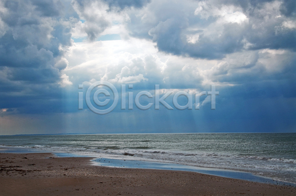 침묵 사람없음 JPG 포토 해외이미지 광선 구름(자연) 나쁜 날씨 모래 바다 빛 사막 어둠 장면 태양 폭풍 햇빛
