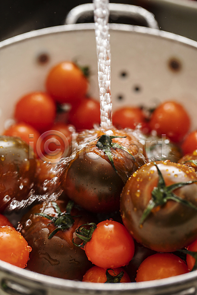 신선 사람없음 JPG 근접촬영 포토 과채 냄비 물줄기 방울토마토 식재료 실내 재료손질 토마토