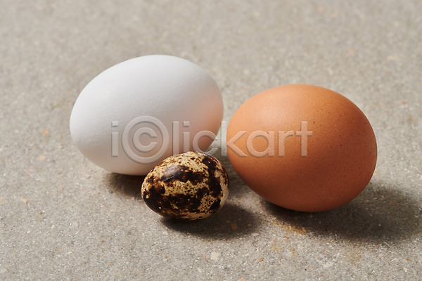 신선 사람없음 JPG 포토 하이앵글 계란 누끼 단백질 메추리알 세개 스튜디오촬영 식재료 실내 알 유기농 음식 회색 회색배경