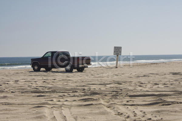 사람없음 JPG 포토 해외이미지 모래 물 사인 야외 운전 자동 짐차 파도 휴가