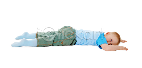 떨어짐 즐거움 피곤 사람 소년 어린이 한명 JPG 포토 해외이미지 1 가로 거짓말 고립 바닥 백그라운드 싱크대 자르기 작음 파란색 해외포토 흰색