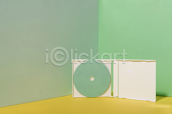 사람없음 JPG 포토 CD CD케이스 누끼 스튜디오촬영 실내 오브젝트 초록배경 컬러풀