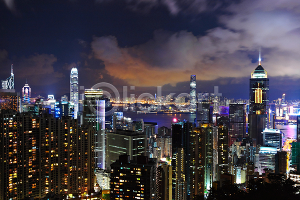 사람없음 JPG 포토 해외이미지 건물 고층빌딩 구름(자연) 도시 도시풍경 밤하늘 야간 야경 야외 홍콩