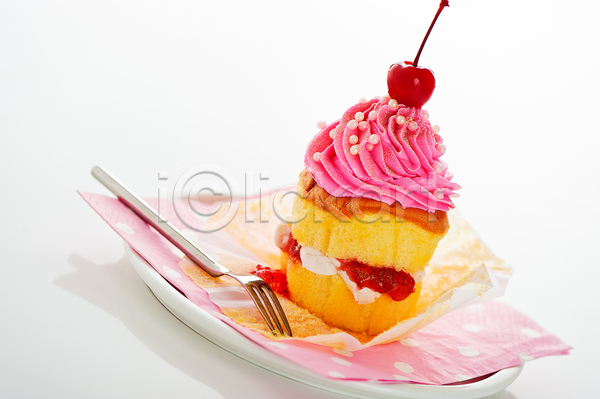 달콤 사람없음 JPG 포토 해외이미지 스프링클 장식 접시 체리 컵케이크 포크