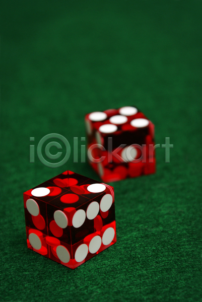 성공 위험 행운 사람없음 JPG 포토 해외이미지 2 7 게임 기회 놀이 도박 백그라운드 빨간색 숫자 승자 오브젝트 우승 주사위 초록색 카지노 큐브 탁자 투명