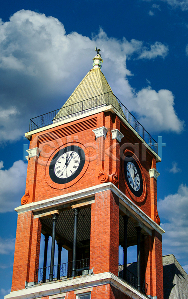 사람없음 JPG 포토 해외이미지 건축양식 벽돌 분 시간 시계 첨탑 타운 탑 하늘