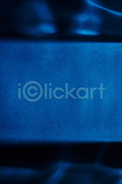 사람없음 JPG 포토 그림자 누끼 몽환 물결 물결무늬 백그라운드 스튜디오촬영 실내 오브젝트 파란배경