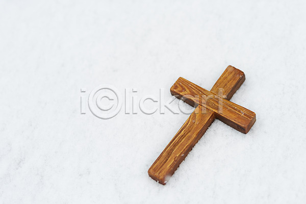사람없음 JPG 포토 기독교 기독교용품 백그라운드 설원 숭배 십자가 야외 예배 오브젝트 주간 찬양 크리스마스 흰배경
