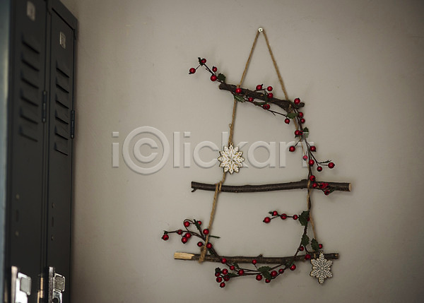 설레임 휴식 사람없음 JPG 포토 겨울 나뭇가지 벽걸이 실내 열매 오브젝트 크리스마스 크리스마스용품