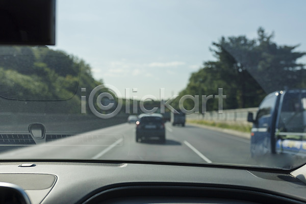 사람없음 JPG 포토 도로 드라이브 안전운전 야외 운전 자동차 주간 차안 풍경(경치)