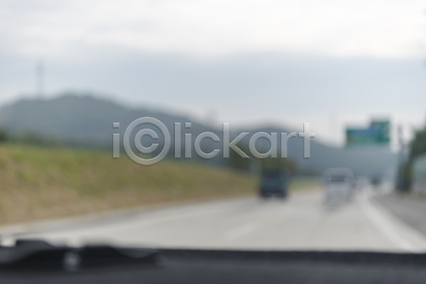 사람없음 JPG 소프트포커스 포토 도로 드라이브 안전운전 야외 운전 자동차 주간 차안 풍경(경치) 하늘