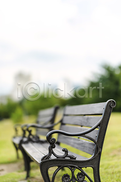 휴식 사람없음 JPG 아웃포커스 포토 공원 기다림 벤치 야외 여름(계절) 의자 주간 풍경(경치) 휴식처