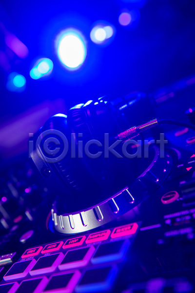 사람없음 JPG 포토 해외이미지 DJ 사운드믹서 음악 음향기기 장비 제어 헤드셋