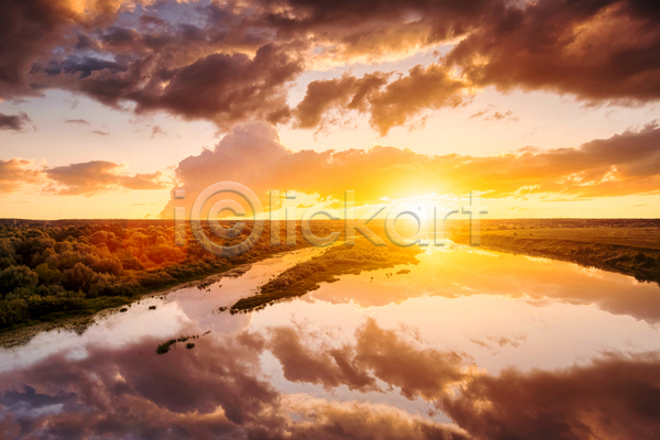 사람없음 JPG 포토 해외이미지 강 구름(자연) 나무 야외 일몰 자연 태양 풍경(경치) 하늘 햇빛
