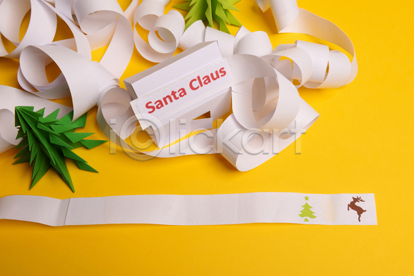 사람없음 JPG 포토 해외이미지 나무모형 노란배경 루돌프 실내 영어 종이 종이뭉치 크리스마스 크리스마스배경 크리스마스용품