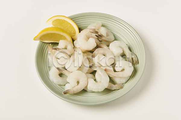 사람없음 JPG 포토 담기 레몬 생새우 스튜디오촬영 식재료 실내 접시 칵테일새우 흰배경