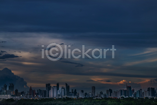 사람없음 JPG 포토 해외이미지 건물 구름(자연) 도시풍경 방콕 야간 야외 일몰 풍경(경치) 하늘