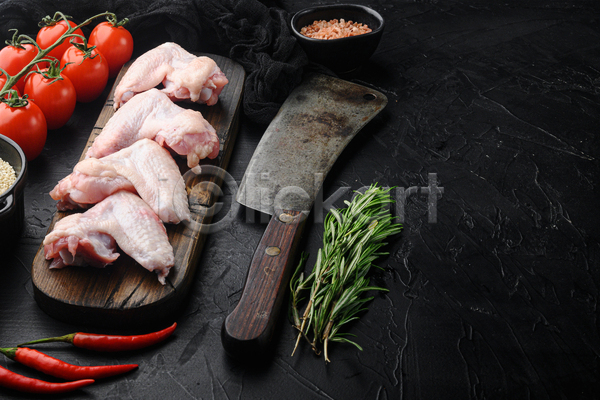 사람없음 JPG 포토 해외이미지 고추 닭날개 로즈메리 방울토마토 생고기 생닭 식칼