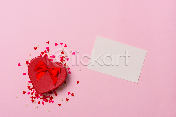 사람없음 JPG 포토 해외이미지 리본 목업 발렌타인데이 분홍색배경 선물상자 실내 카드(감사) 하트 하트상자