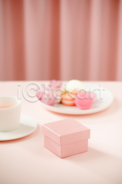 사람없음 JPG 포토 해외이미지 마카롱 상자 세계여성의날 실내 어머니의날 접시 커튼 컵 컵받침 탁자