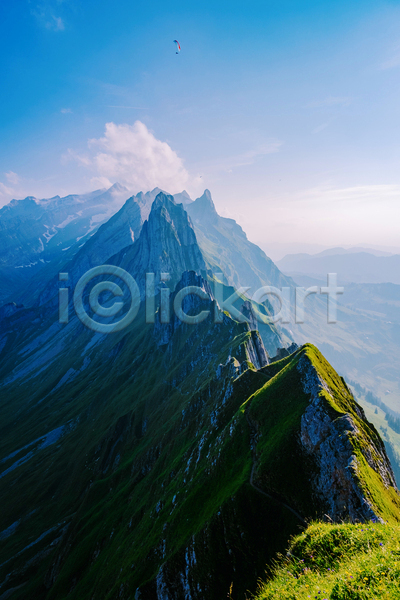 사람없음 JPG 포토 해외이미지 가을(계절) 가장자리 경사 계곡 길 산 산등성이 스위스 알프스 야외 언덕 여름(계절) 여행 오르기 오르막 유럽 자국 자연 절정 정상 초록색 트래킹 파노라마 풍경(경치) 하이킹